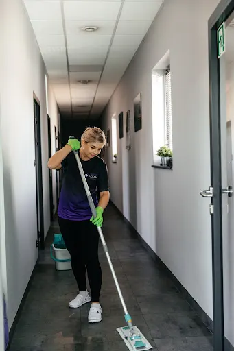 Firma Sprzątająca CROCUS CLEAN Bielsko-Biała | MYCIE OKIEN